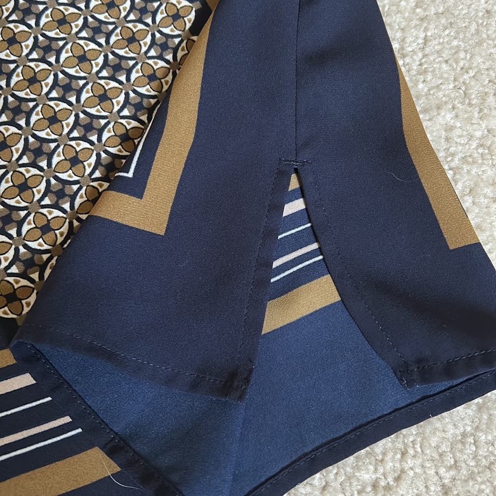 Loft Printed Top XS Dark Navy Blue - Picture 6 of 10